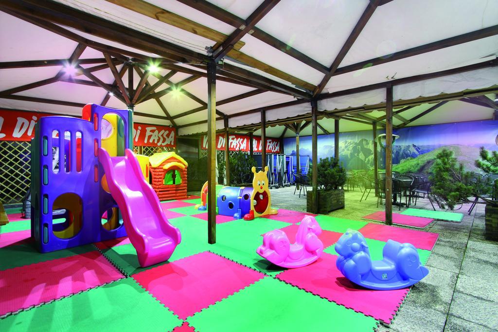 Hotel Il Caminetto Sport Canazei Εξωτερικό φωτογραφία
